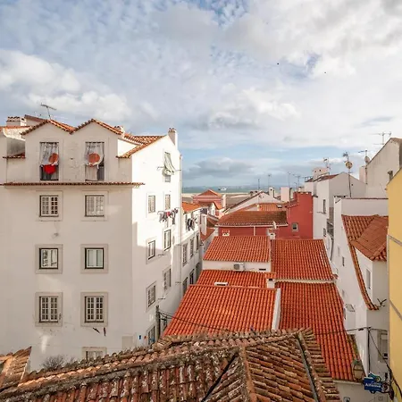 Appartement Guestready - Cosy Flat With Seaview In Alfama *